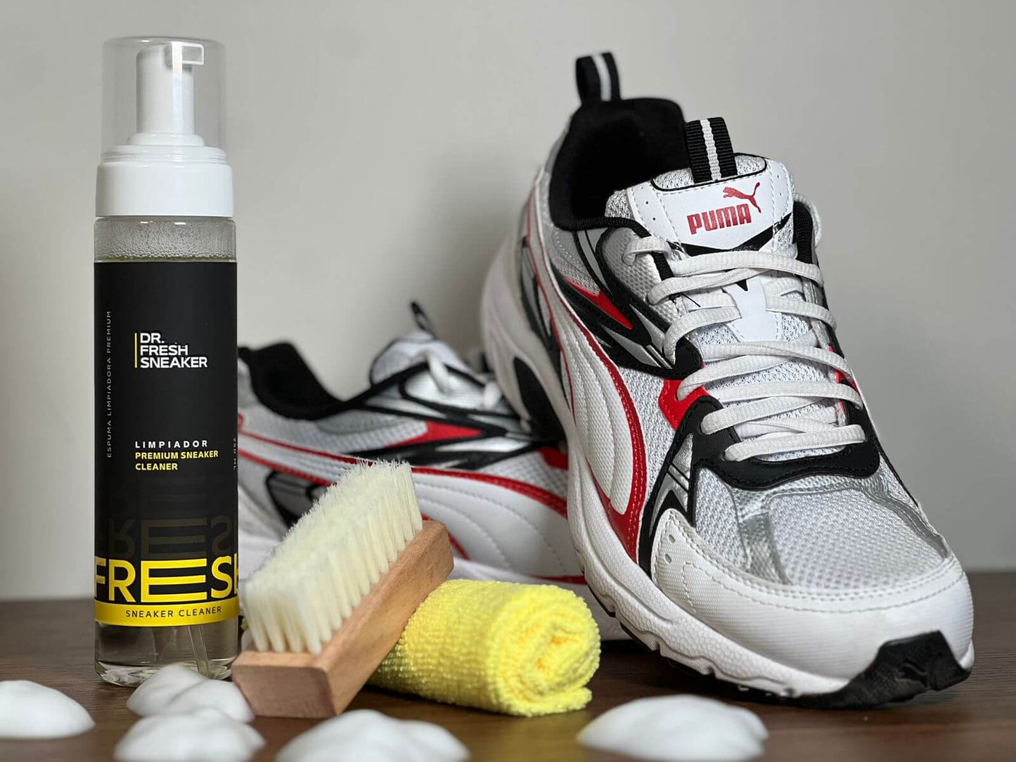 Kit Básico – Espuma + Cepillo + Microfibra | Dr. Fresh Sneaker