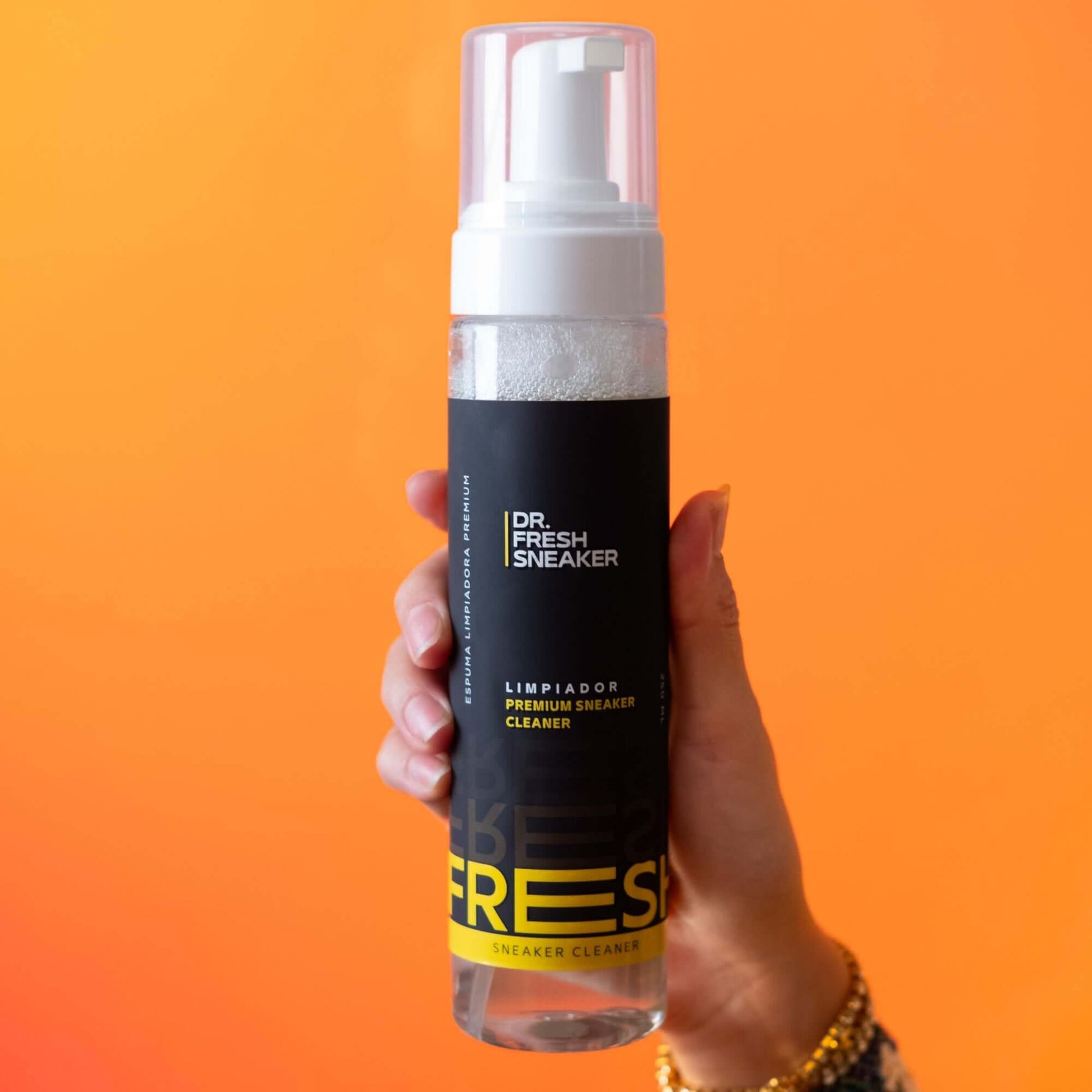 Dr Fresh Sneaker Cleaner - limpiador premium para zapatillas en envase con fórmula avanzada.