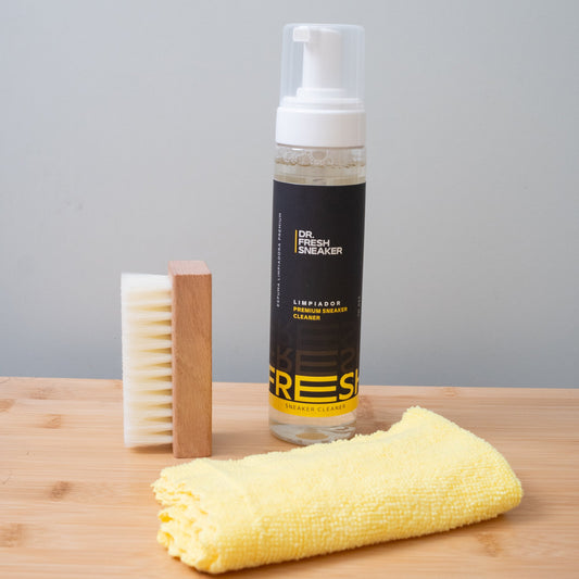 Fresh Kit: Espuma + Cepillo + Microfibra